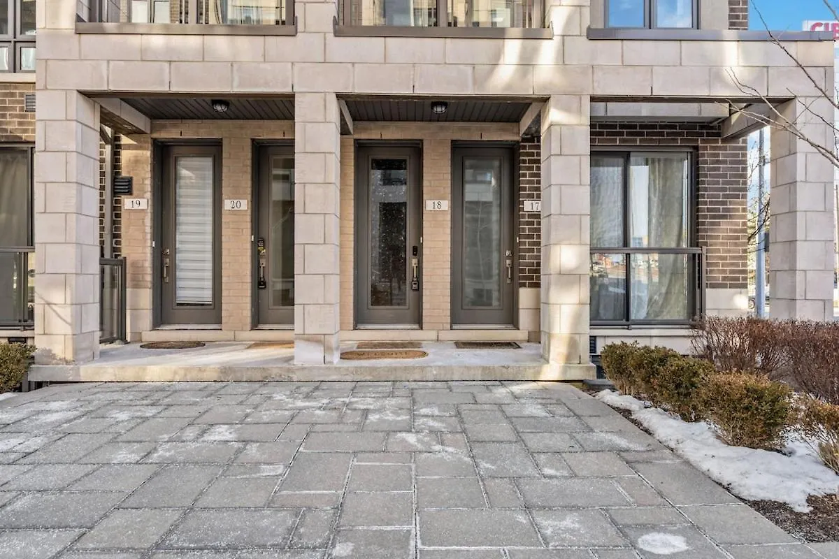 Ferienwohnung Stunning 2Br Toronto Retreat, Patio & Parking Apartment